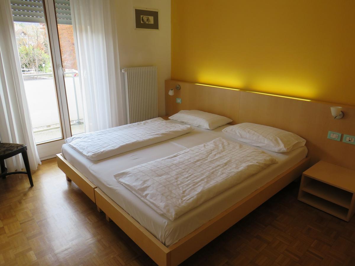 ホテルGarni Domus Mea メラーノ エクステリア 写真